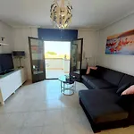 דירה Casa 2-bed With Stunning Views *